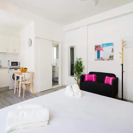 Studio In Apartment